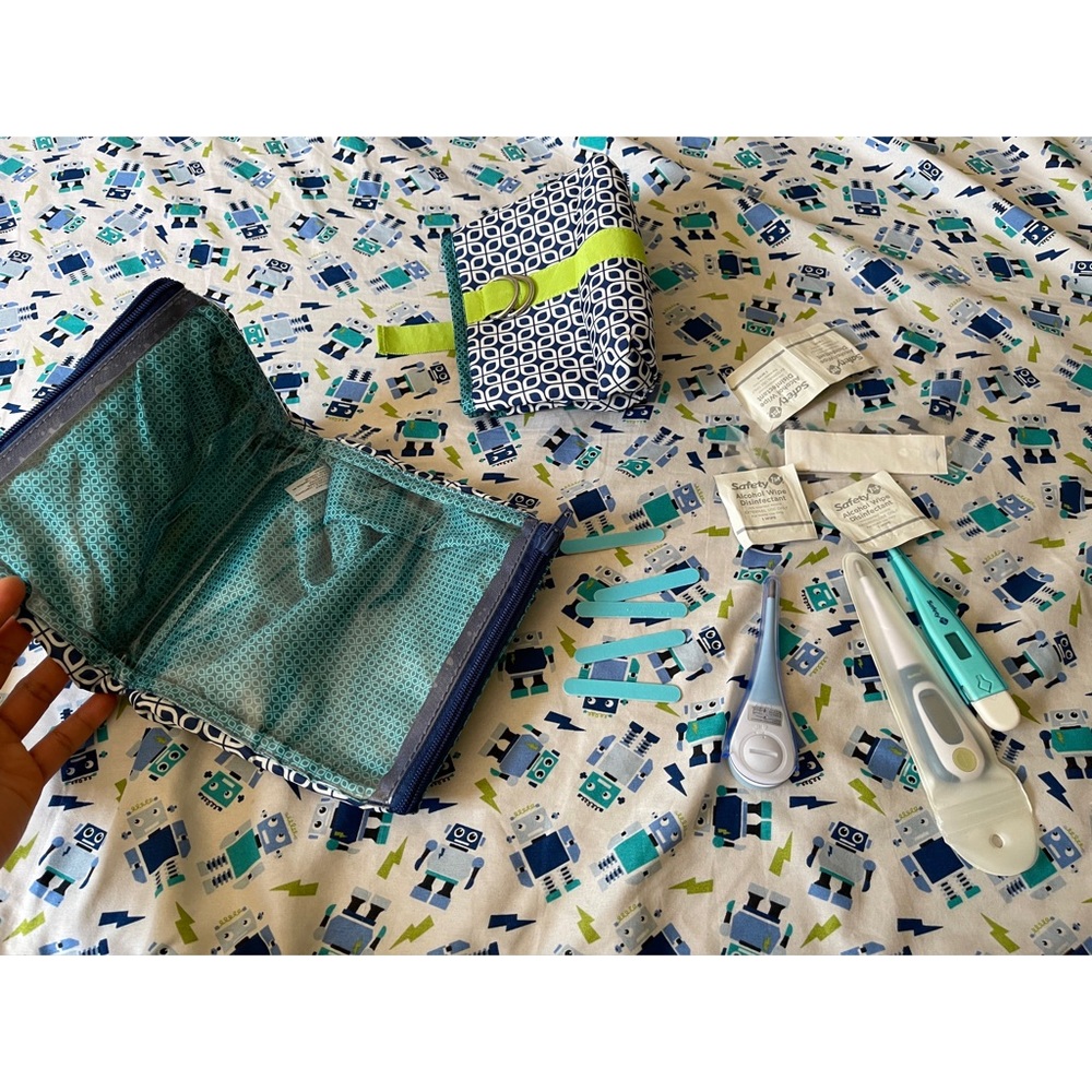 NWOT Baby Kid Bundle 2 Safety 1 Bag w/ 3 Thermometer, 5 Nail File, Alcohol Wipes